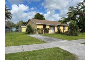 64 SW 17th Ave, Homestead, FL 33030, Sold 04/28/22