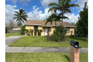 64 SW 17th Ave, Homestead, FL 33030, Sold 04/28/22