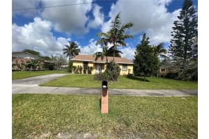 64 SW 17th Ave, Homestead, FL 33030, Sold 04/28/22