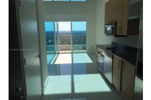 60 SW 13th St Apt 2815, Miami, FL 33130, Sold 08/19/22