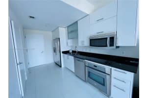 60 SW 13th St Apt 2813, Miami, FL 33130, Sold 08/19/22