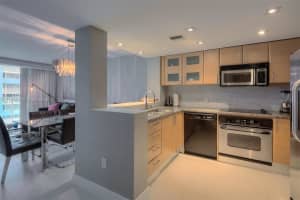 2101 Brickell Ave APT 1104, Miami, FL 33129, Sold 07/14/22