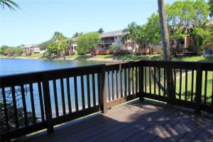 3271 NW 44th St APT 5, Oakland Park, FL 33309, Sold 06/29/22