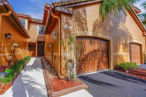 1539 Veracruz Ln, Weston, FL 33327, Sold 07/29/22