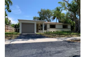 215 NE 20th St, Boca Raton, FL 33431, Sold 06/17/22