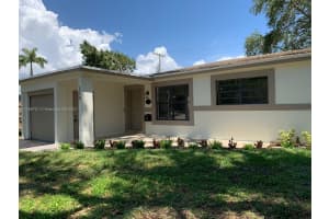 215 NE 20th St, Boca Raton, FL 33431, Sold 06/17/22