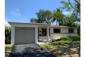 215 NE 20th St, Boca Raton, FL 33431, Sold 06/17/22