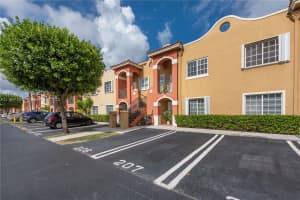 15300 SW 134th Pl APT 210, Miami, FL 33177, Sold 07/12/22