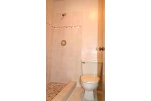 8230 NW 191st St 26 h, Hialeah, FL 33015, Sold 06/03/22