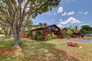 11375 SW 112th Cir Ln S, Miami, FL 33176, Sold 06/07/22