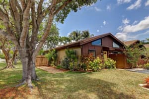 11375 SW 112th Cir Ln S, Miami, FL 33176, Sold 06/07/22