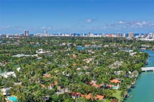 1745 W 23rd St, Miami, FL 33140, Sold 07/25/22