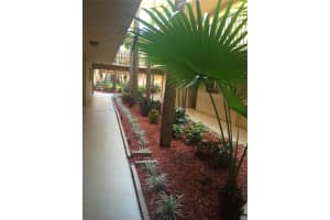 8025 SW 107th Ave APT 102, Miami, FL 33173, Sold 06/08/22