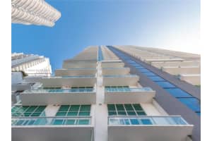 1080 Brickell Ave, Miami, FL 33131, Sold 12/09/22