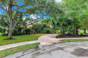 3875 SW 111th Way, Davie, FL 33328, Sold 05/31/22