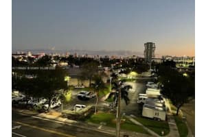 329 SE 3rd St #501s, Hallandale Beach, FL 33009, Sold 10/31/22