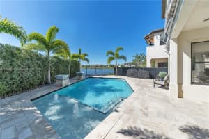 3412 W 97th Terrace, Hialeah, FL 33018, Sold 12/05/22