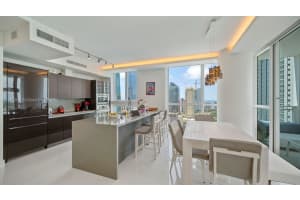 1080 Brickell Ave UNIT 2701, Miami, FL 33131, Sold 08/11/22