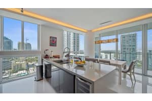 1080 Brickell Ave UNIT 2701, Miami, FL 33131, Sold 08/11/22