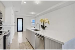 8015 NW 104th Ave #38, Doral, FL 33178, Sold 06/13/22
