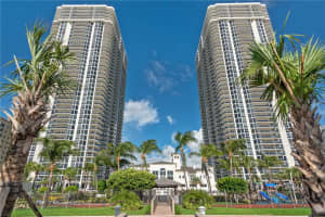 4775 Collins Ave, Miami Beach, FL 33140, Sold 10/26/22