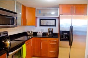 2301 Collins Ave APT 837, Miami Beach, FL 33139, Sold 06/30/22
