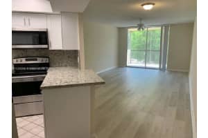 8225 Lake Dr APT 307, Doral, FL 33166, Sold 06/07/22