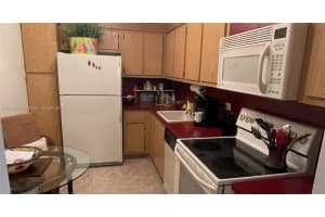 20505 E Country Club Dr APT 236, Aventura, FL 33180, Sold 11/30/22