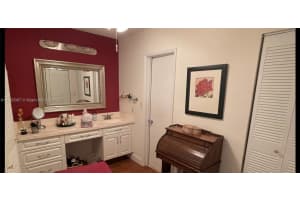 20505 E Country Club Dr APT 236, Aventura, FL 33180, Sold 11/30/22