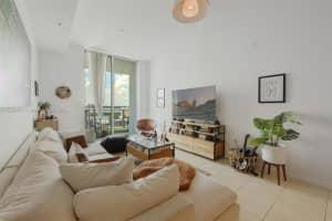 7928 East Dr APT 1002, North Bay Village, FL 33141, Sold 08/02/22