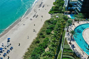 17201 Collins Ave APT 2207, Sunny Isles Beach, FL 33160, Sold 08/19/22