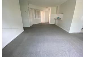 8713 SW 5th St APT 207, Pembroke Pines, FL 33025, Sold 07/27/22