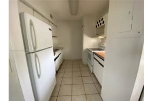 8713 SW 5th St APT 207, Pembroke Pines, FL 33025, Sold 07/27/22