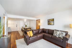 1621 Collins Ave PH 1003, Miami Beach, FL 33139, Sold 06/07/22