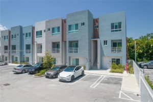 2555 NE 193rd St #2101, Miami, FL 33180, Sold 07/08/22