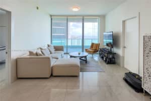 900 Biscayne Bay, 900 Biscayne Blvd APT 4408, Miami, FL 33132, Sold 07/01/22