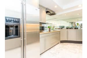 1800 NE 114th St APT 805, Miami, FL 33181, Sold 08/31/22