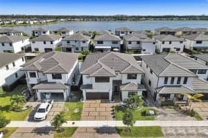 8854 NW 161st Terrace, Miami Lakes, FL 33016, Sold 09/06/22