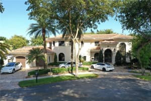 15521 NW 83rd Ave, Miami Lakes, FL 33016, Sold 07/08/22
