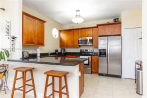 10012 NW 7th St UNIT 113, Miami, FL 33172, Sold 06/13/22