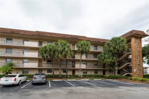 4975 N Sabal Palm Blvd, Tamarac, FL 33319, Sold 11/15/22
