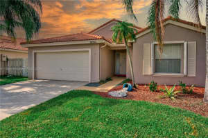 16565 NW 10th St, Pembroke Pines, FL 33028, Sold 06/28/22