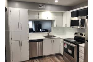 1000 Colony Point Cir, Pembroke Pines, FL 33026, Sold 08/30/22