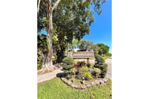 1900 Bayberry Dr, Pembroke Pines, FL 33024, Sold 07/07/22