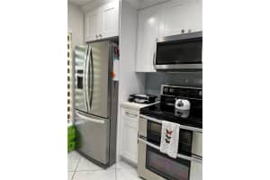 11565 NW 10th St, Pembroke Pines, FL 33026, Sold 03/07/23