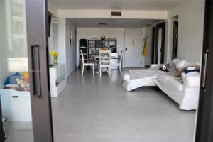 7850 W McNab Rd APT 103, Tamarac, FL 33321, Sold 08/22/22