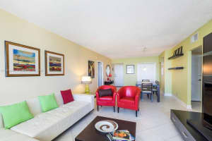 3725 S Ocean Dr APT 810, Hollywood, FL 33019, Sold 07/19/22