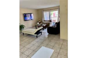 13701 Kendale Lakes Cir b 211, Miami, FL 33183, Sold 05/27/22