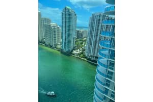 300 S Biscayne Blvd t 2804, Miami, FL 33131, Sold 09/23/22