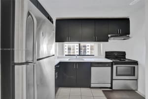 17011 N Bay Rd APT 809, Sunny Isles Beach, FL 33160, Sold 08/30/22